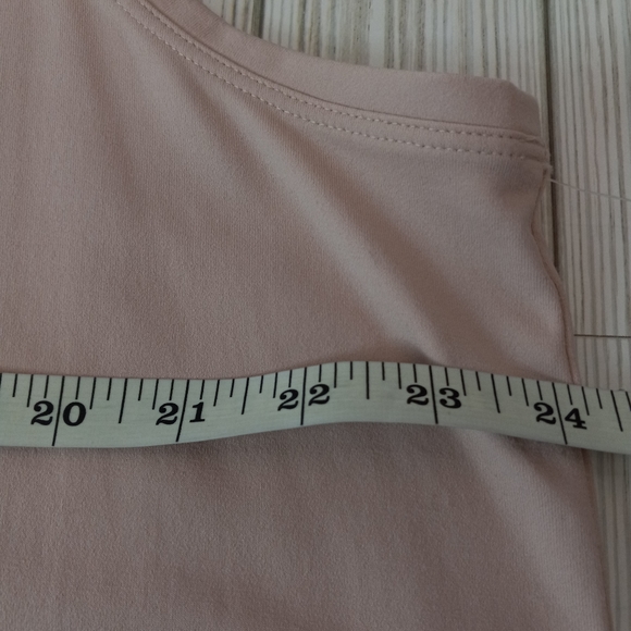 Karen Kane Scoop Neck Tank Top - Picture 9 of 10